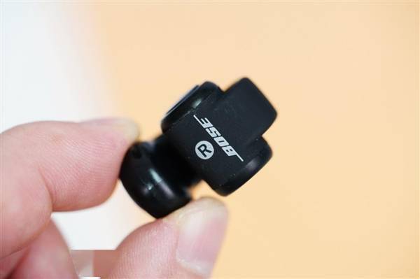 开放式耳夹耳机！BOSE Open Earbuds Ultra图赏
