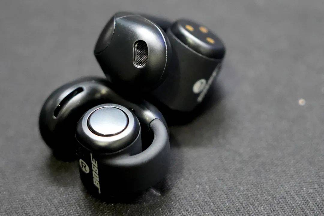 Bose Open Earbuds Ultra ：实现全天无感佩戴的开放式耳机