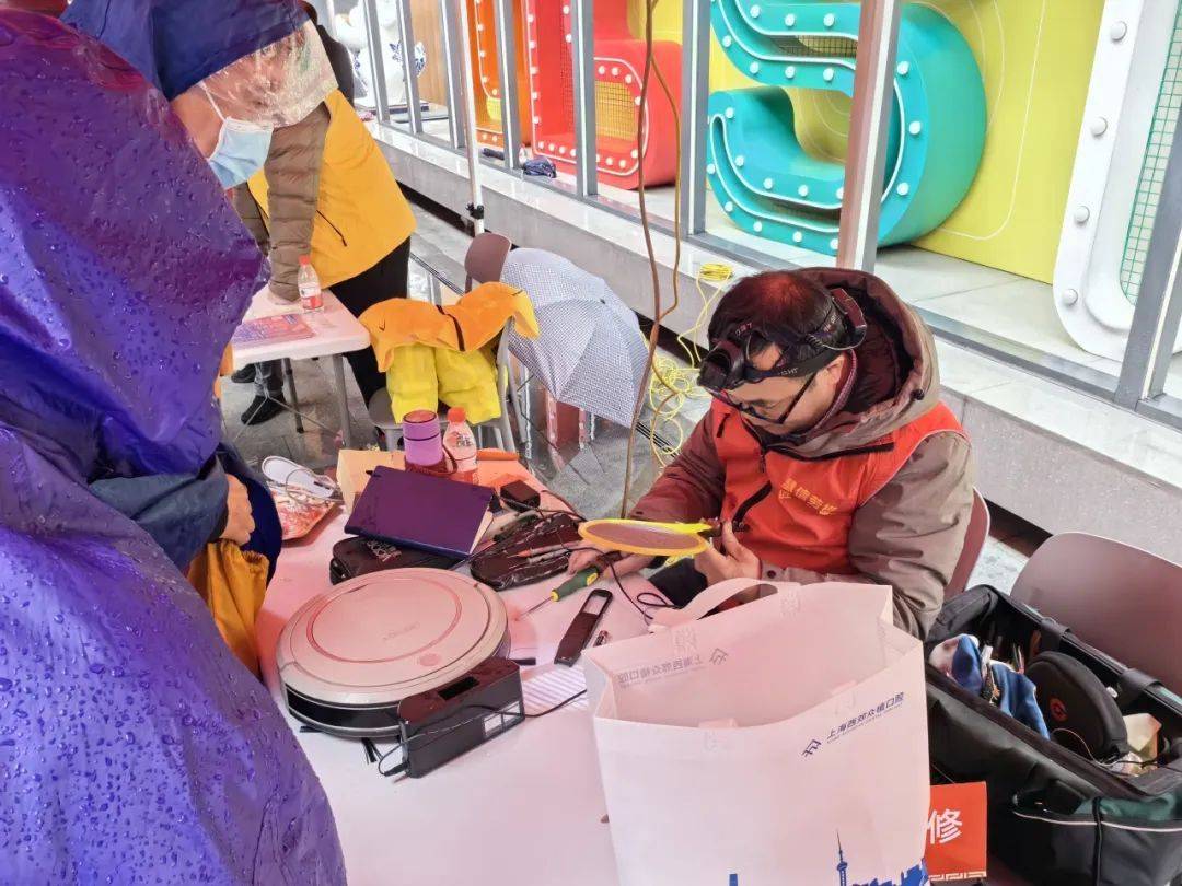九华凯旋坊这场“学雷锋”活动太暖心！