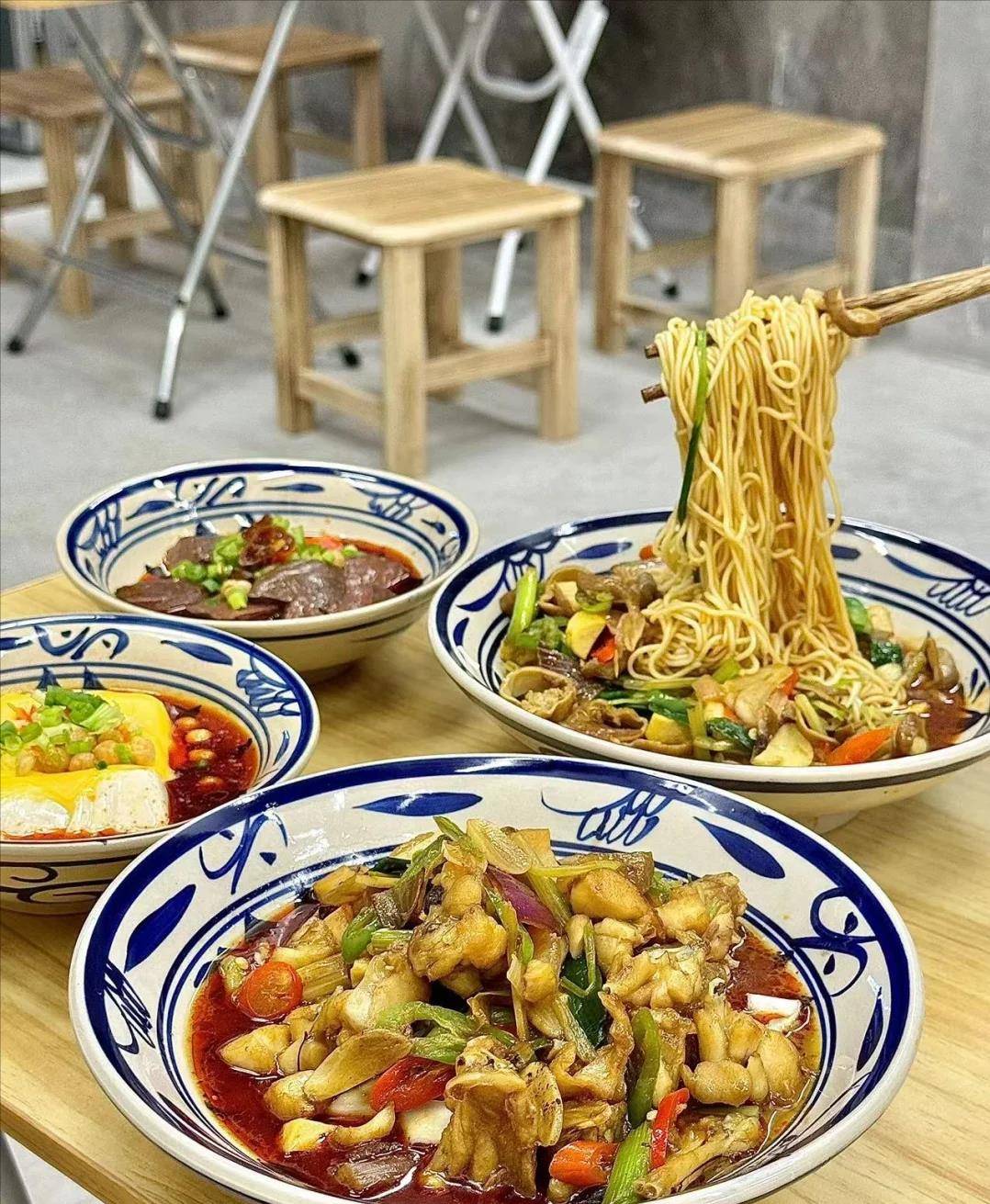 太可惜，劣币驱逐良币，好吃又不贵的面馆，就这么被压垮了