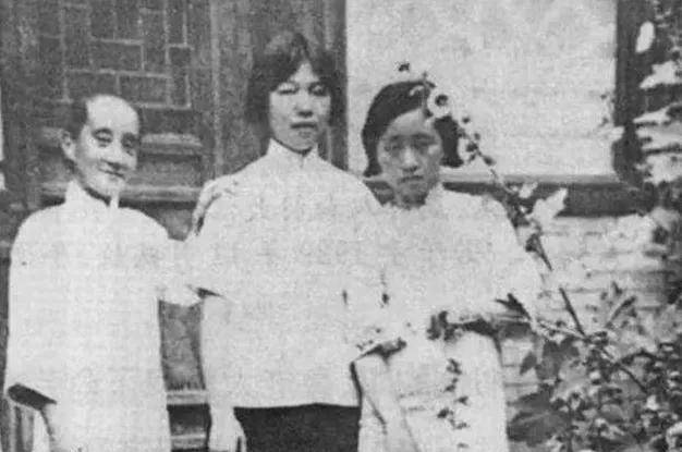 为什么鲁迅不喜欢朱安？看看朱安和别人的合影就知道了