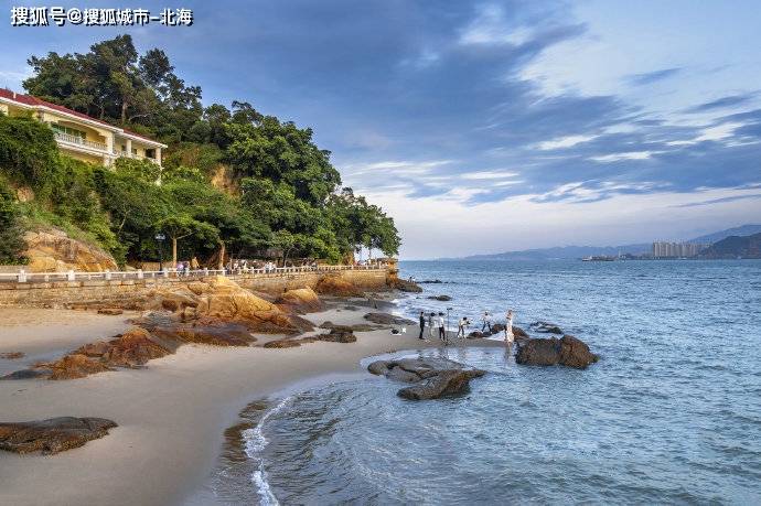 报团去鼓浪屿3日游多少钱人民币？不花冤枉钱！去鼓浪屿旅游一般得多少钱